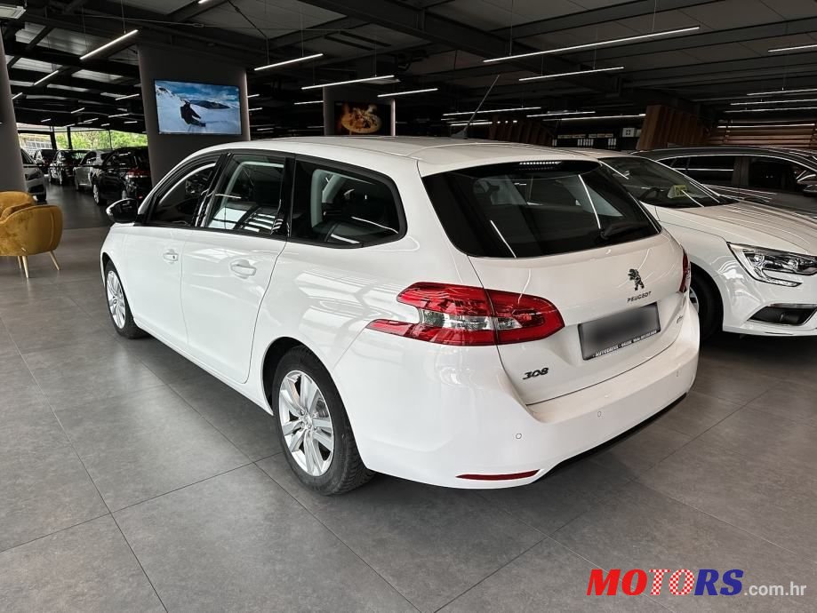 2017' Peugeot 308 Sw photo #4