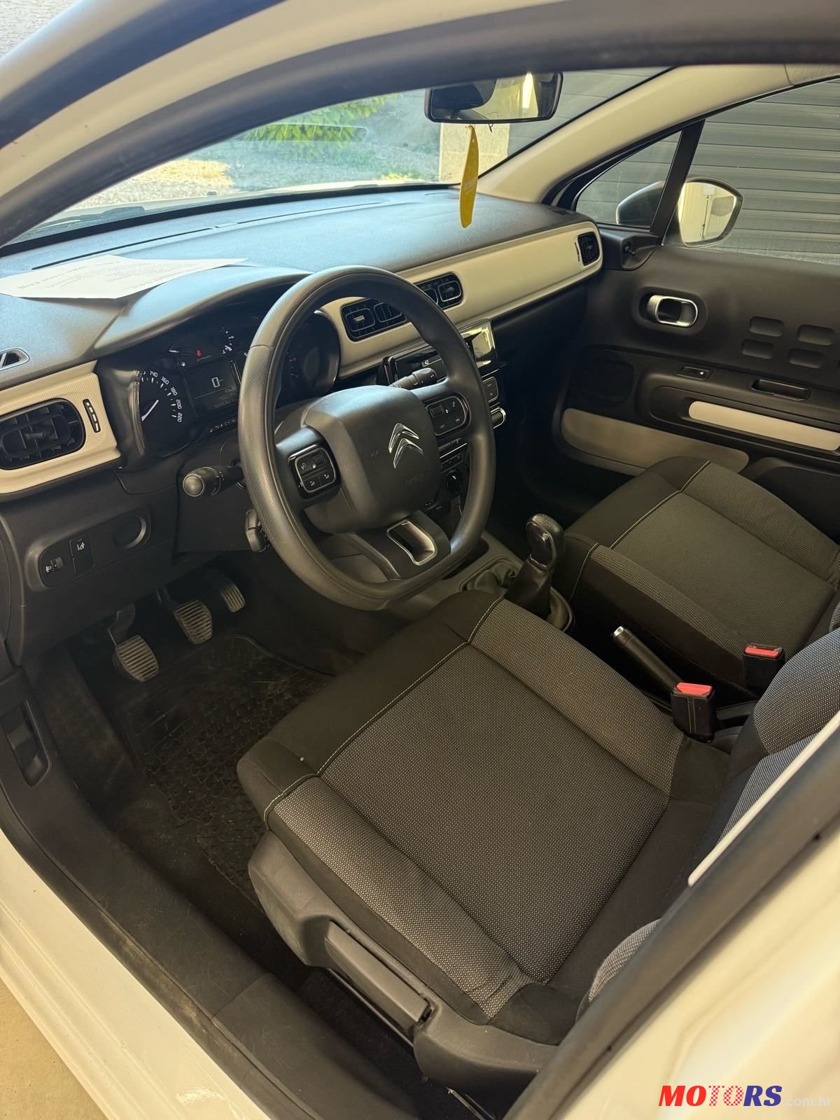 2018' Citroen C3 1,2 photo #4