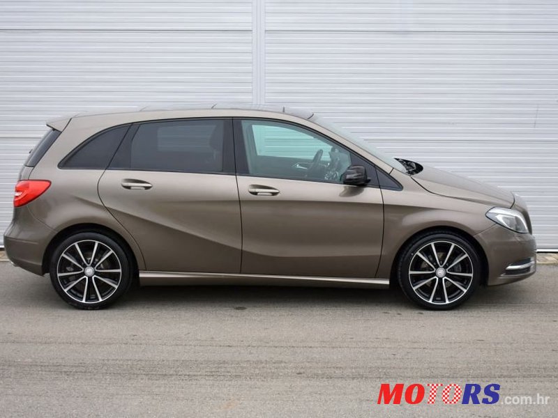 2013' Mercedes-Benz B-Klasa photo #3