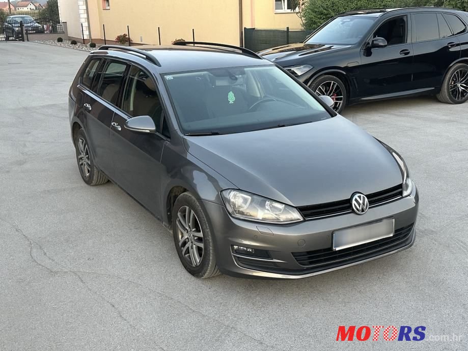 2013' Volkswagen Golf 7 Variant photo #4