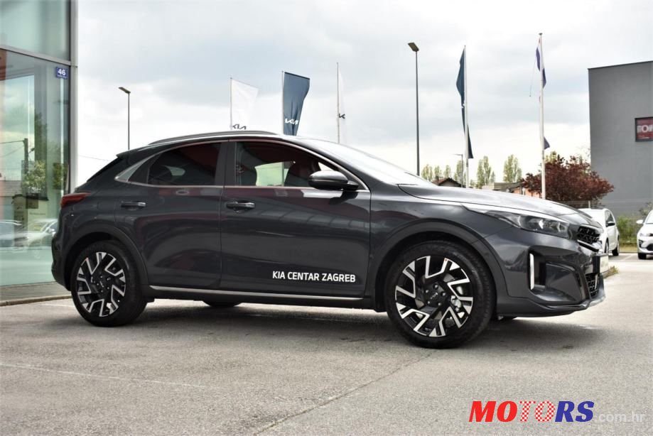 2023' Kia XCeed photo #4