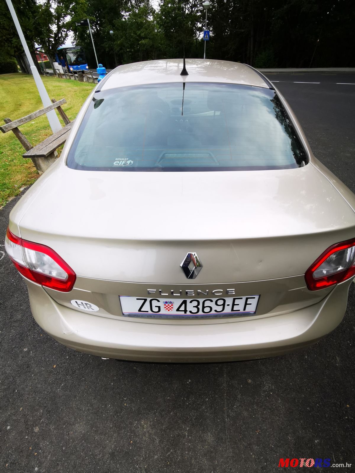 2010' Renault Fluence 1.6 16v photo #4