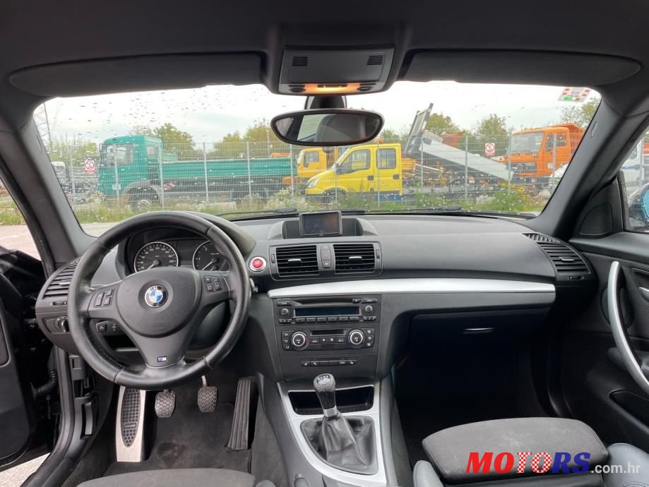 2008' BMW Serija 1 118D photo #6