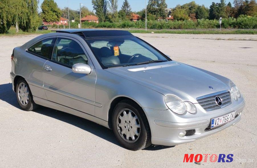 2001' Mercedes-Benz C Klasa-Sportcoupe 220 photo #1
