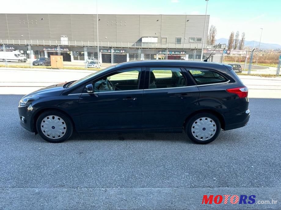 2013' Ford Focus Karavan photo #4