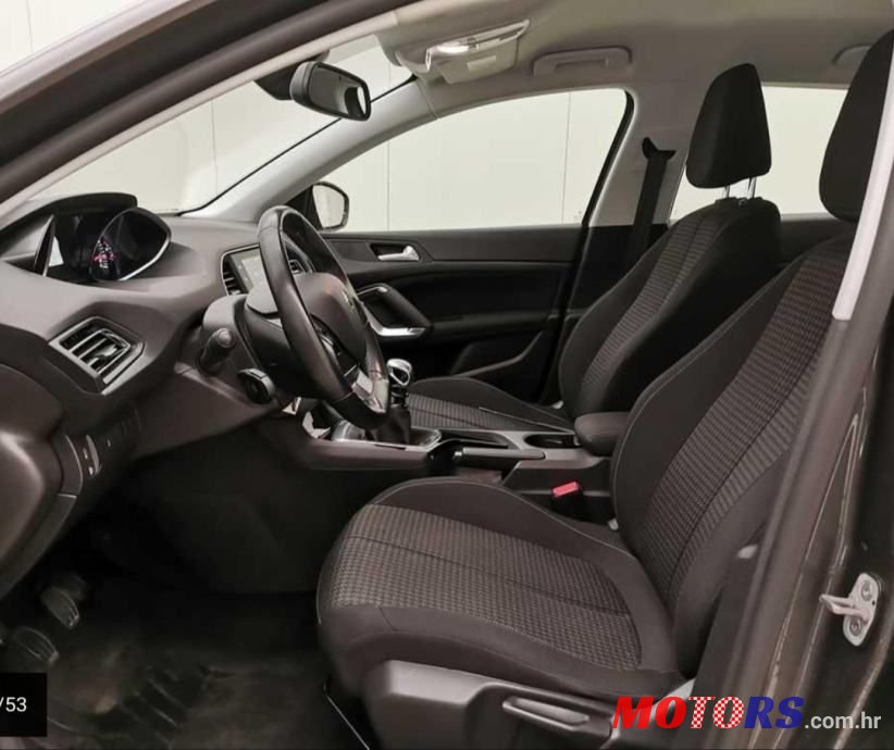 2019' Peugeot 308 1,2 Puretech photo #4