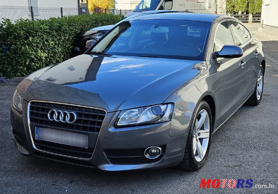 2011' Audi A5 Sportback photo #1