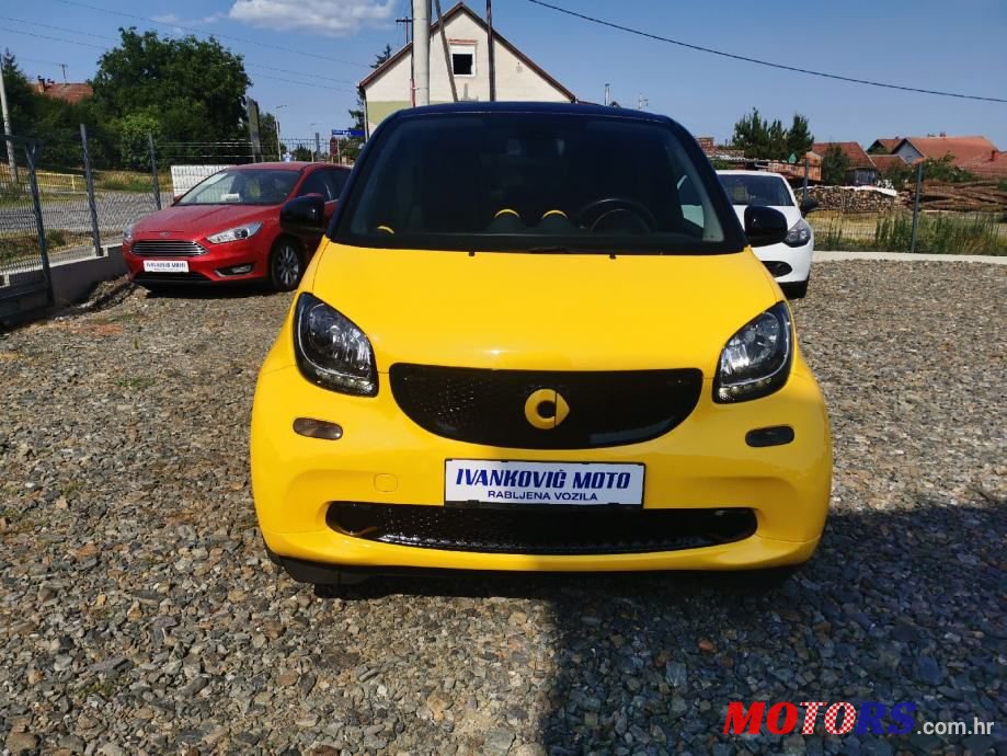 2015' Smart Fortwo photo #3