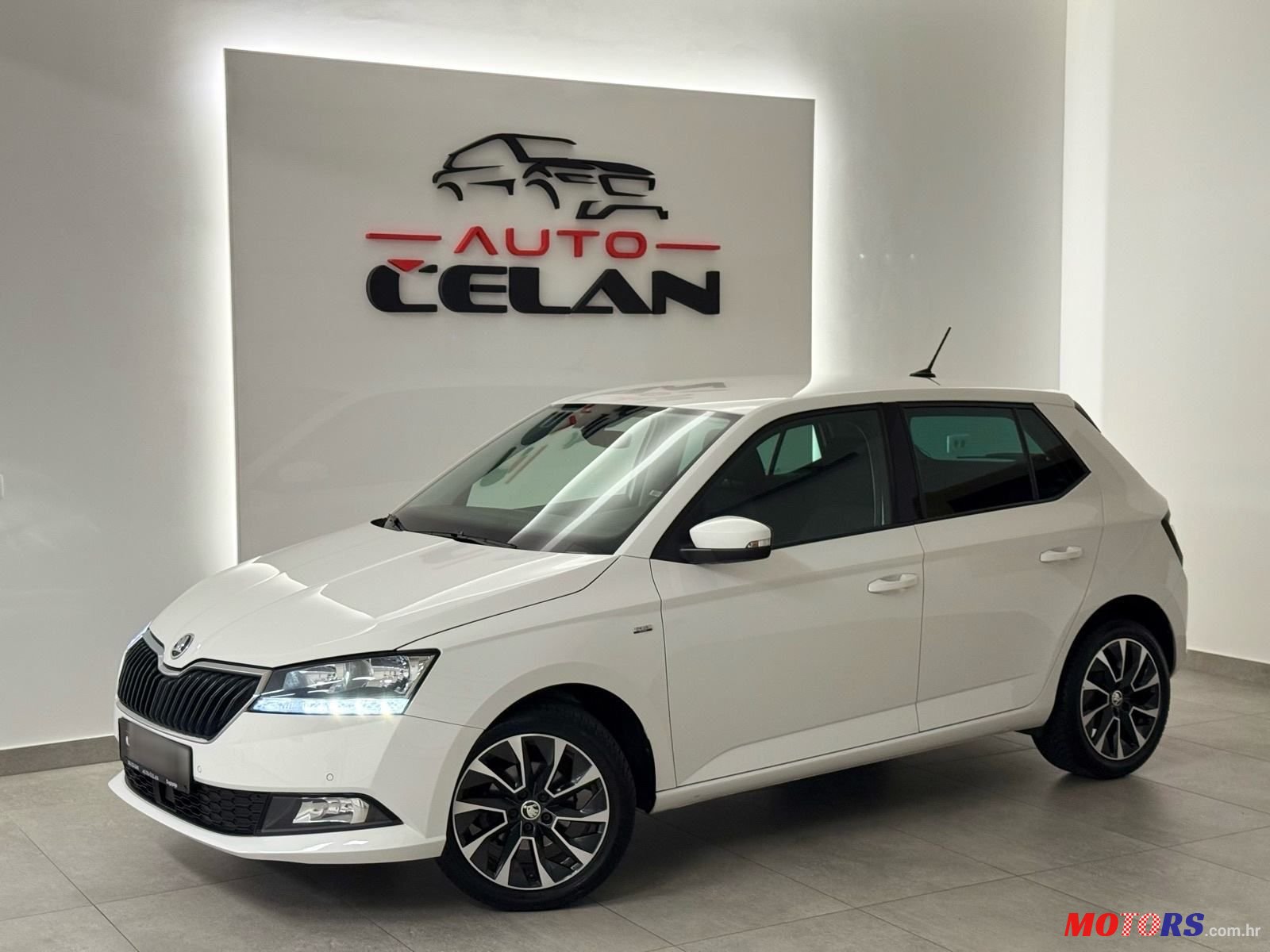 2020' Skoda Fabia 1,0 photo #1