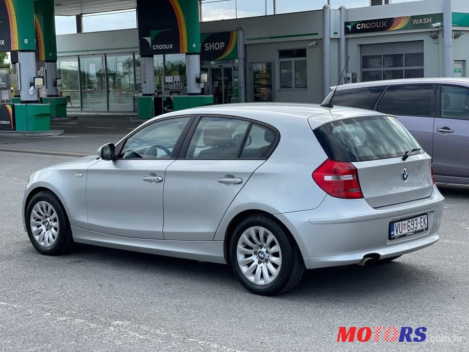 2010' BMW Serija 1 118D photo #5