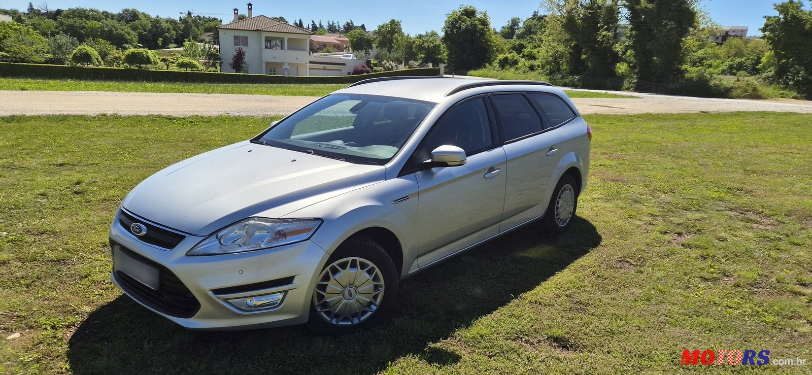 2013' Ford Mondeo photo #2