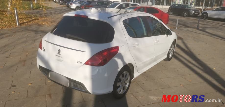 2012' Peugeot 308 photo #5