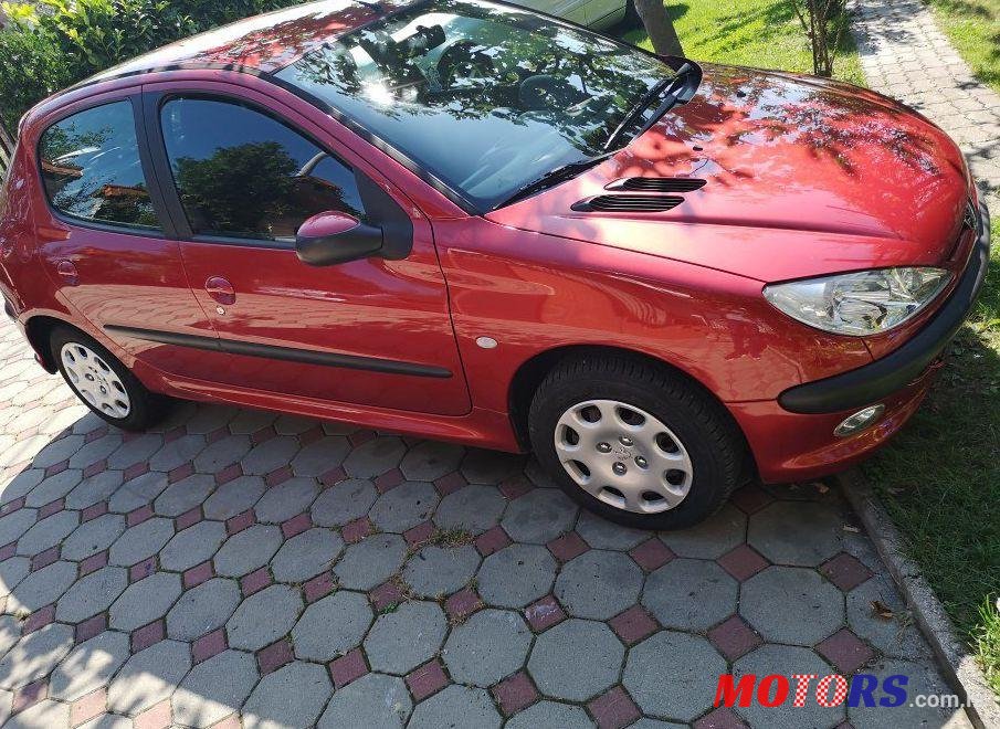 2004' Peugeot 206 206 1,4 photo #1