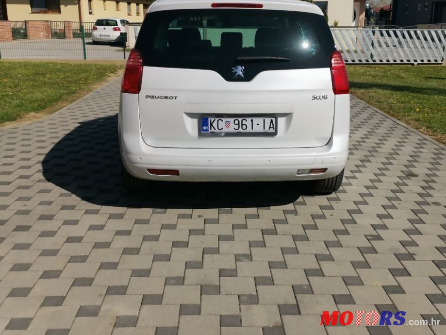 2011' Peugeot 5008 1,6 Hdi photo #5