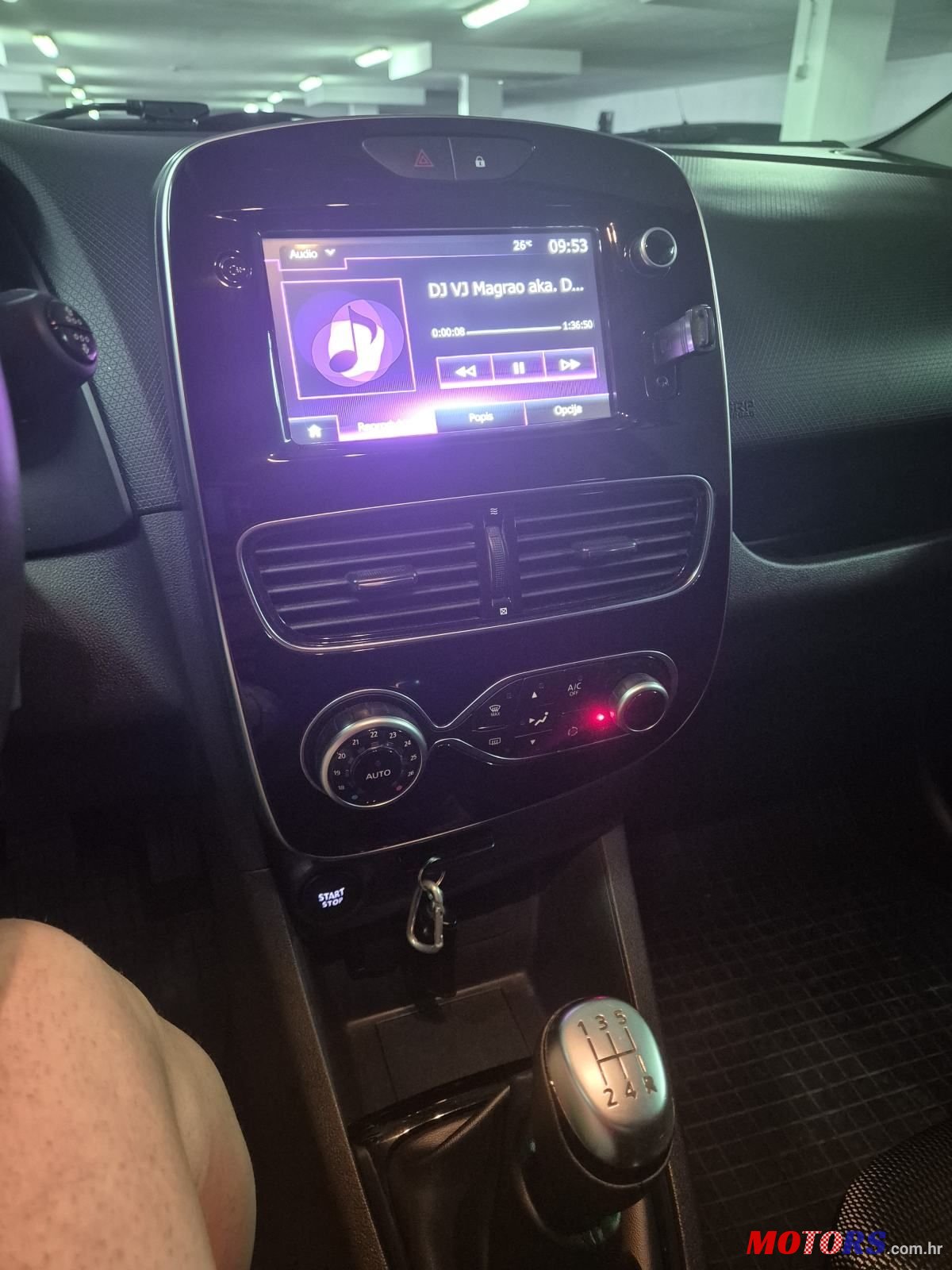 2020' Renault Clio Tce photo #3