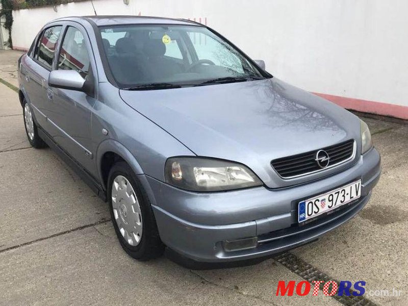 2004' Opel Astra 1,7 Dt photo #1