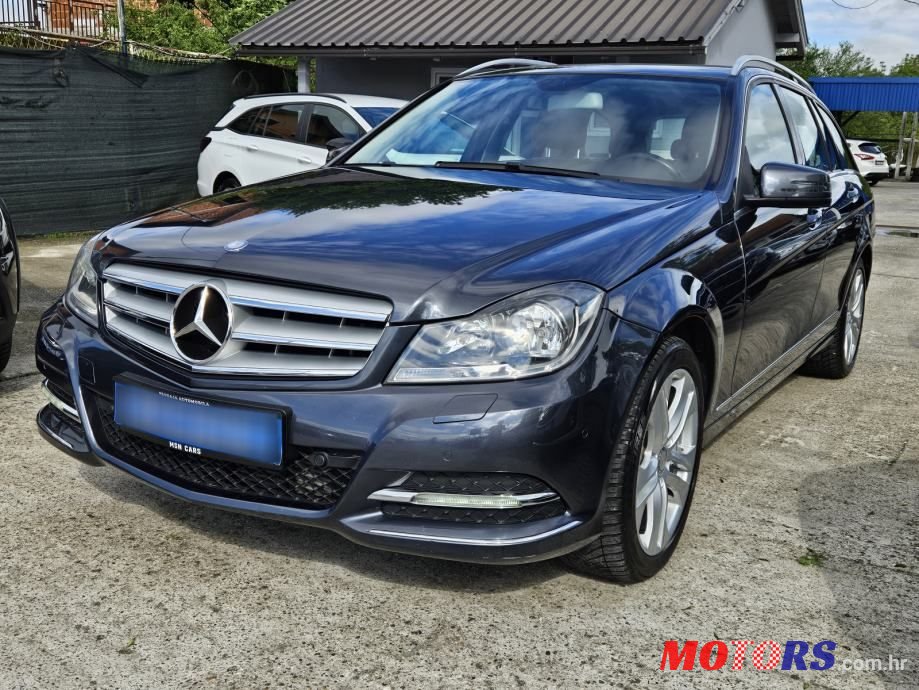 2013' Mercedes-Benz C-Klasa 200 Cdi T photo #2