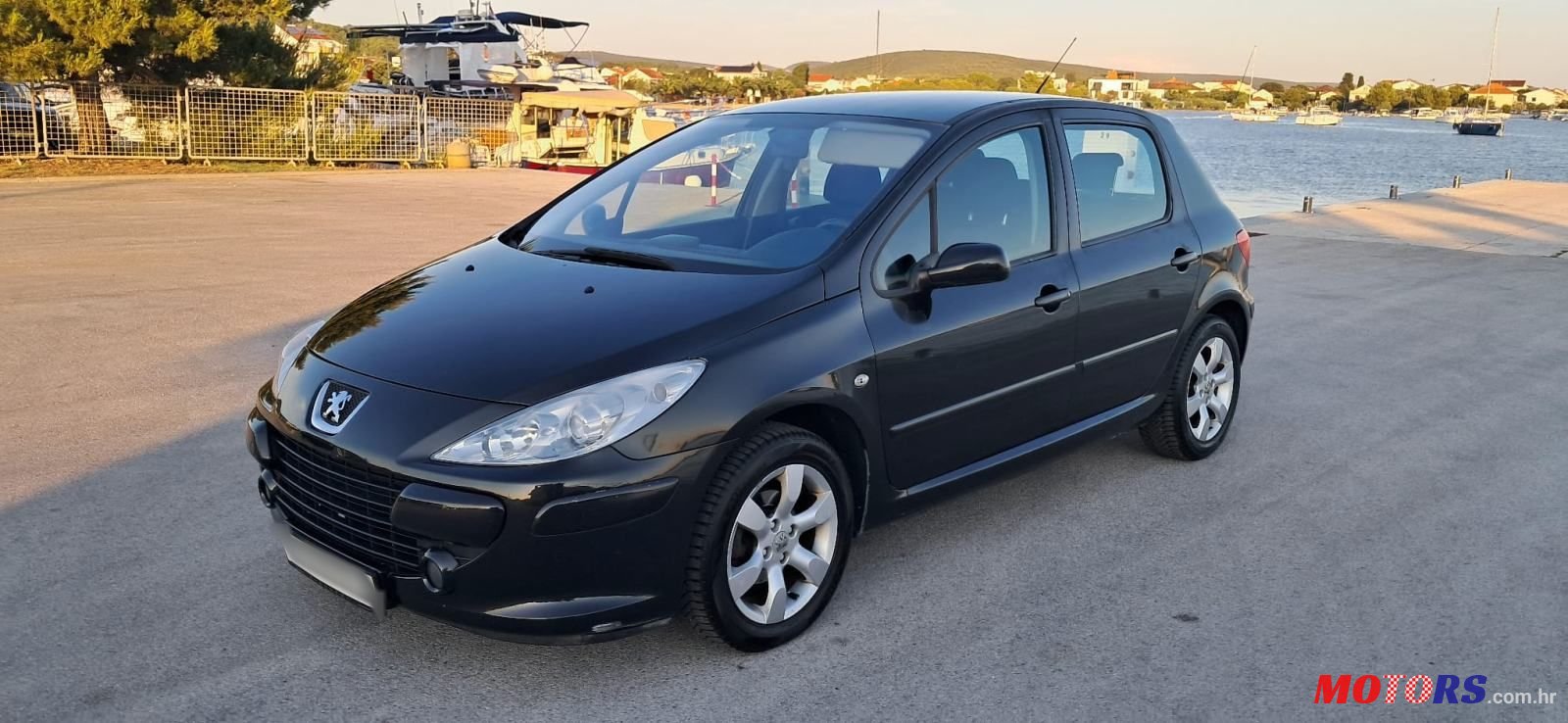 2007' Peugeot 307 1,6 16V Hdi photo #1