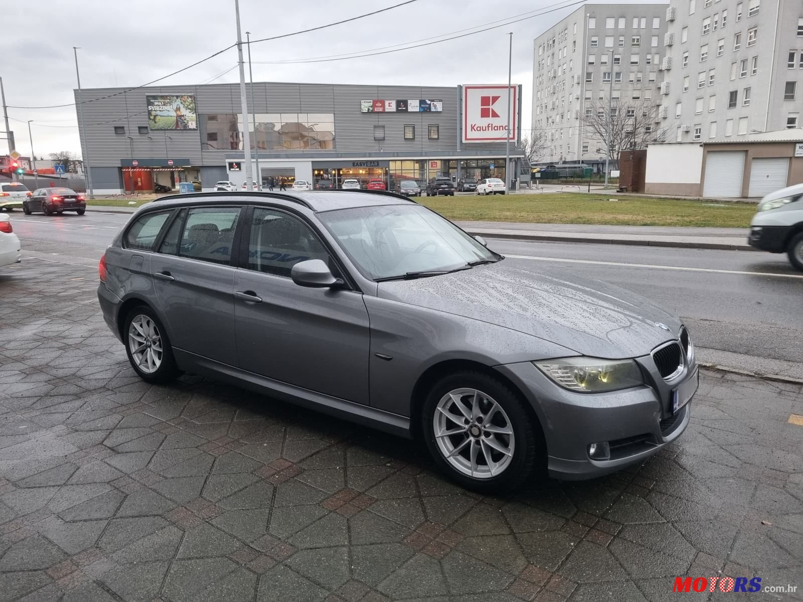 2011' BMW Serija 3 Touring 316D photo #5