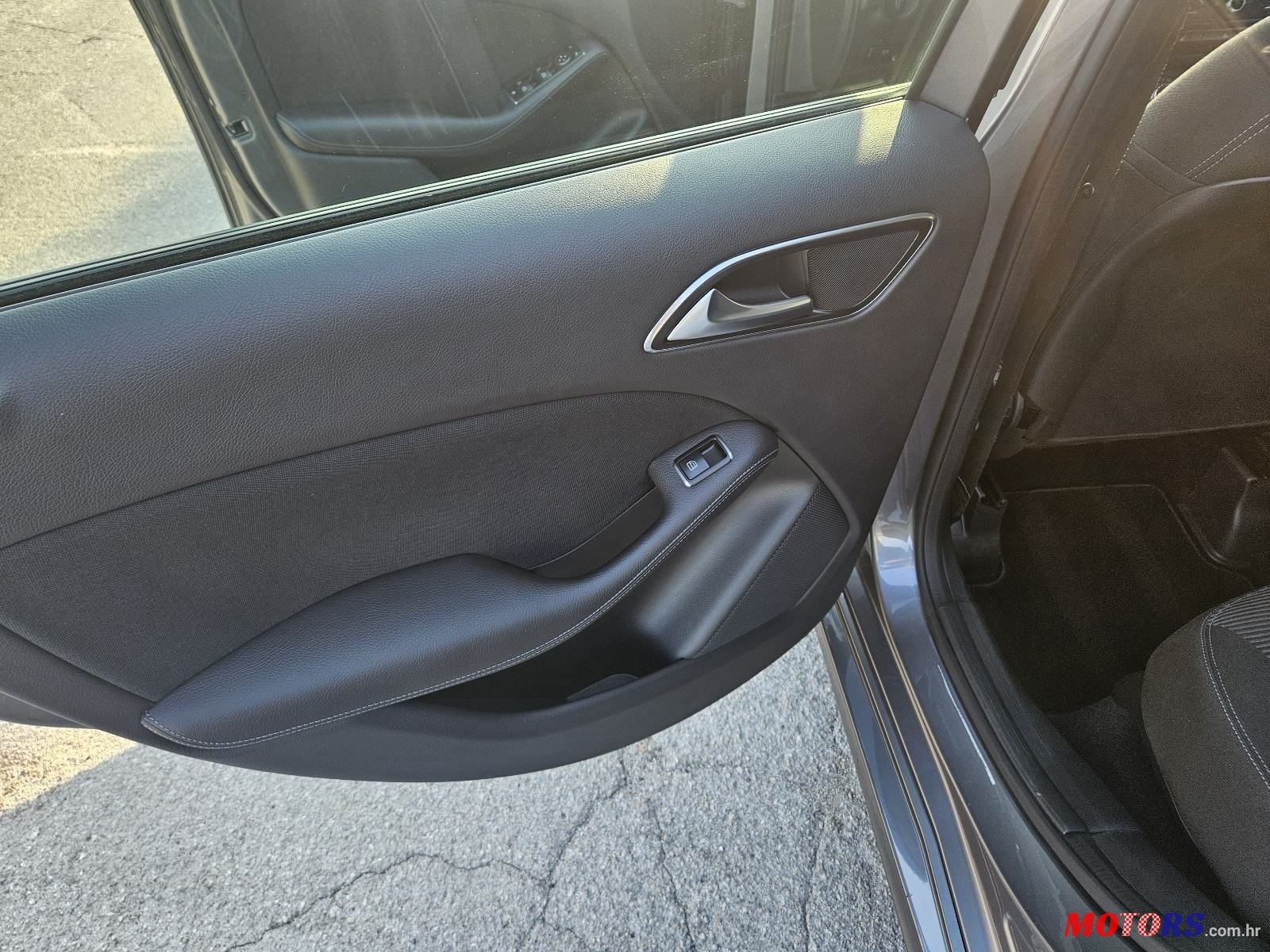 2018' Mercedes-Benz B-Klasa B 180 photo #6