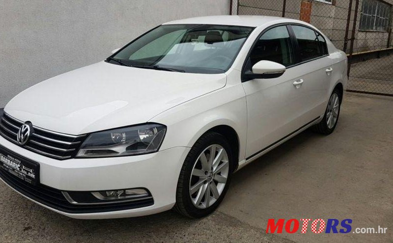 2012' Volkswagen Passat 1,6 Tdi Bmt photo #2