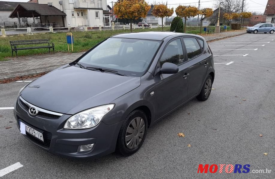 2008' Hyundai I30 1,6 Crdi photo #1