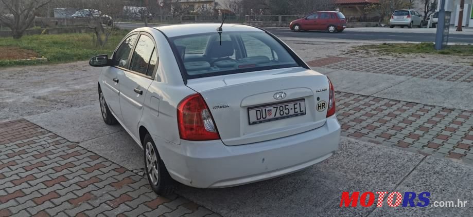 2008' Hyundai Accent 1,4 Gl photo #3