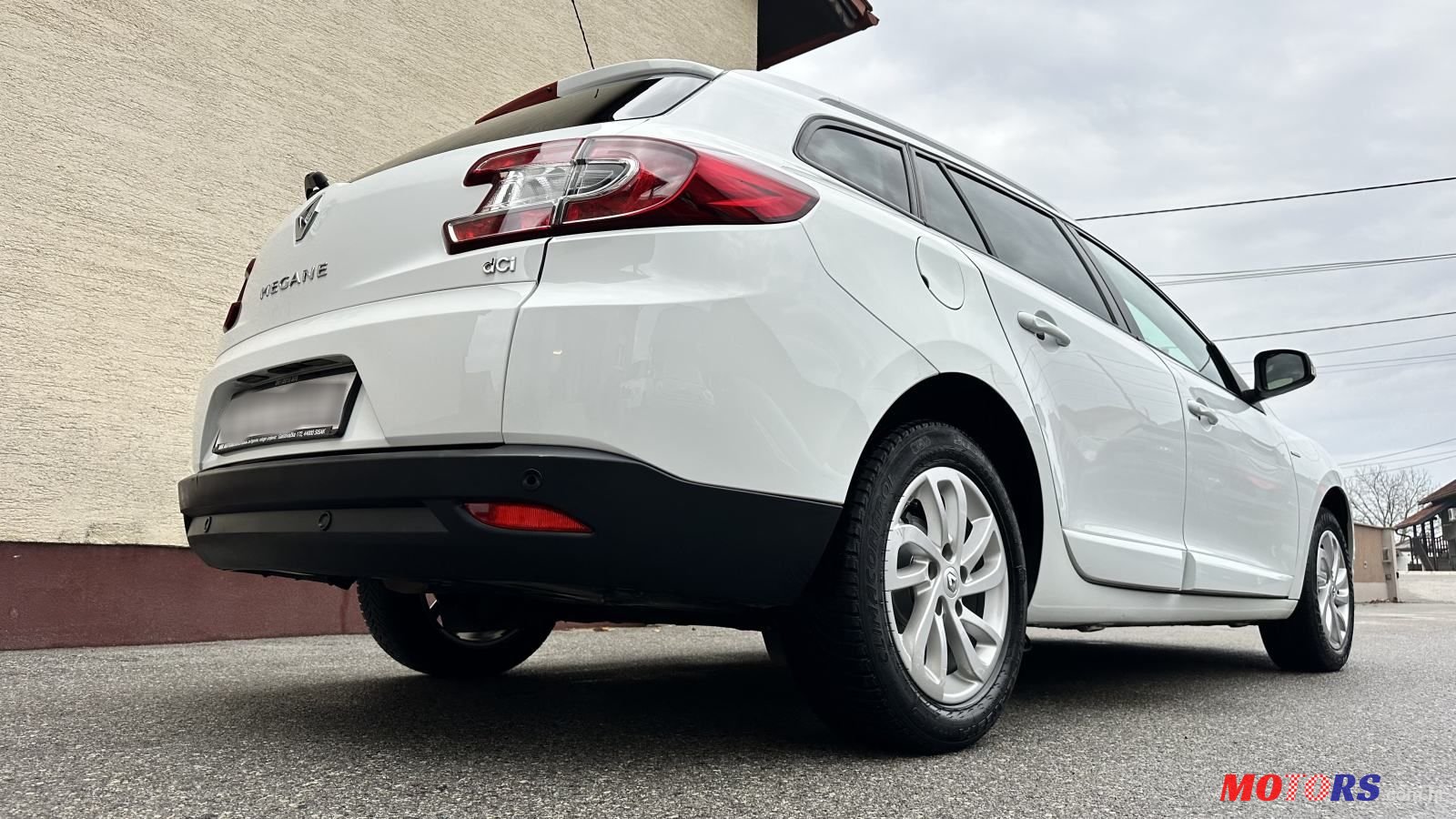 2015' Renault Megane Grandtour photo #1