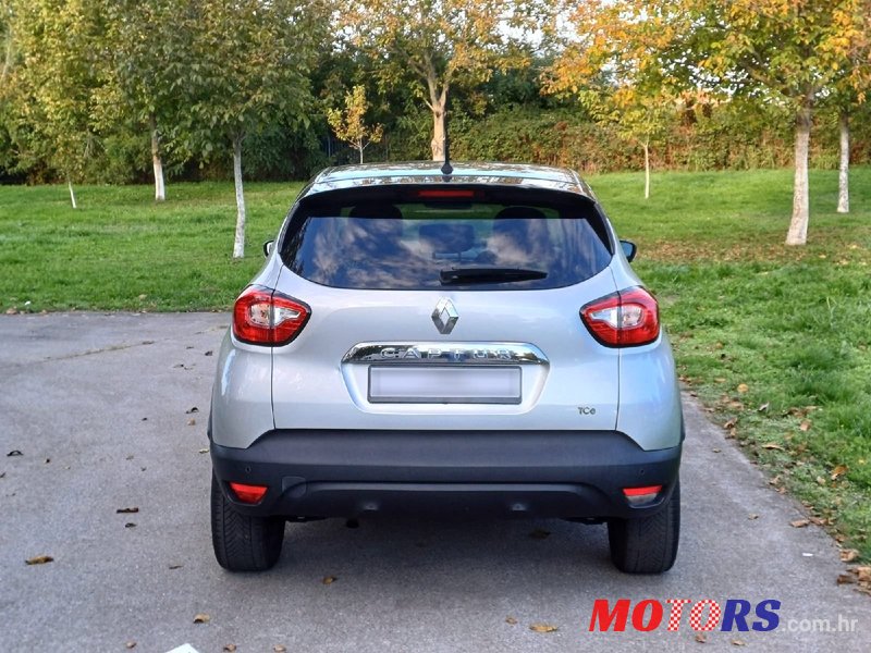 2016' Renault Captur Tce 90 photo #5