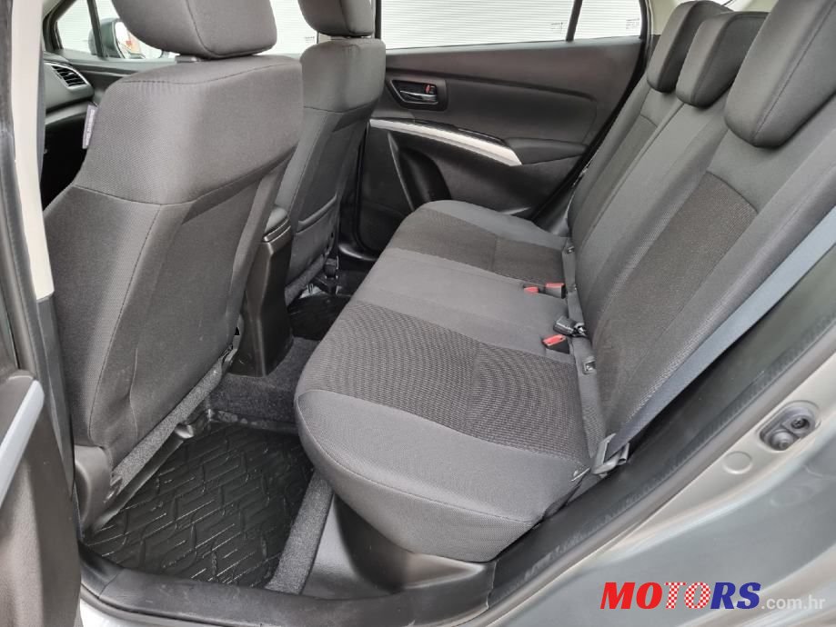 2018' Suzuki SX4 S-Cross 1.0 photo #6