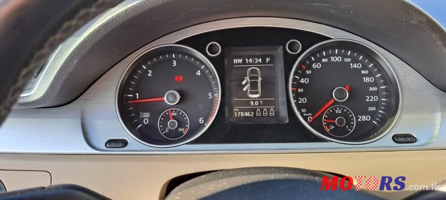 2012' Volkswagen Passat 2,0 Tdi Bmt photo #6