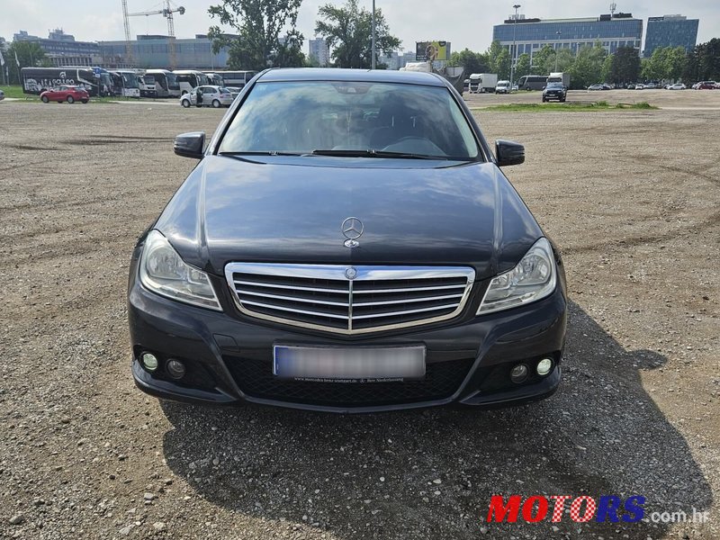 2011' Mercedes-Benz C-Klasa 220 Cdi photo #3