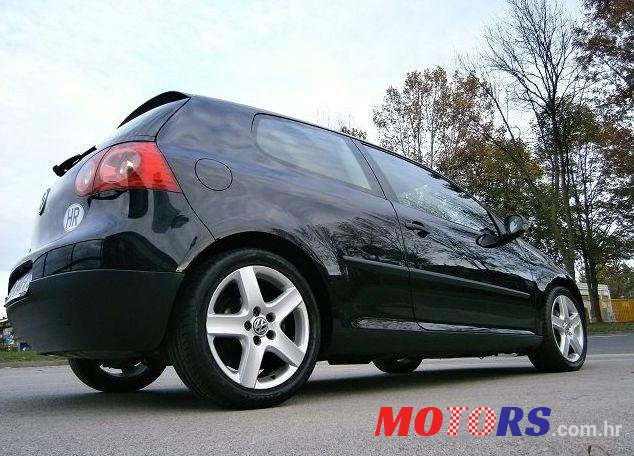2008' Volkswagen Golf V 1,6 photo #1