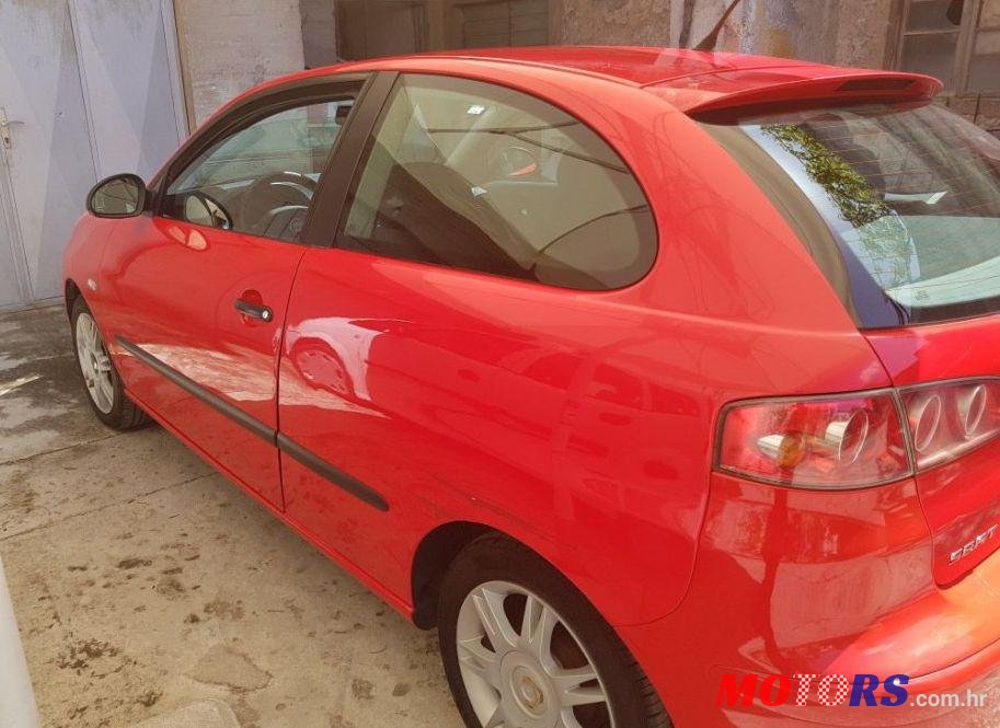 2002' SEAT Ibiza Sport 1,4 16V photo #2