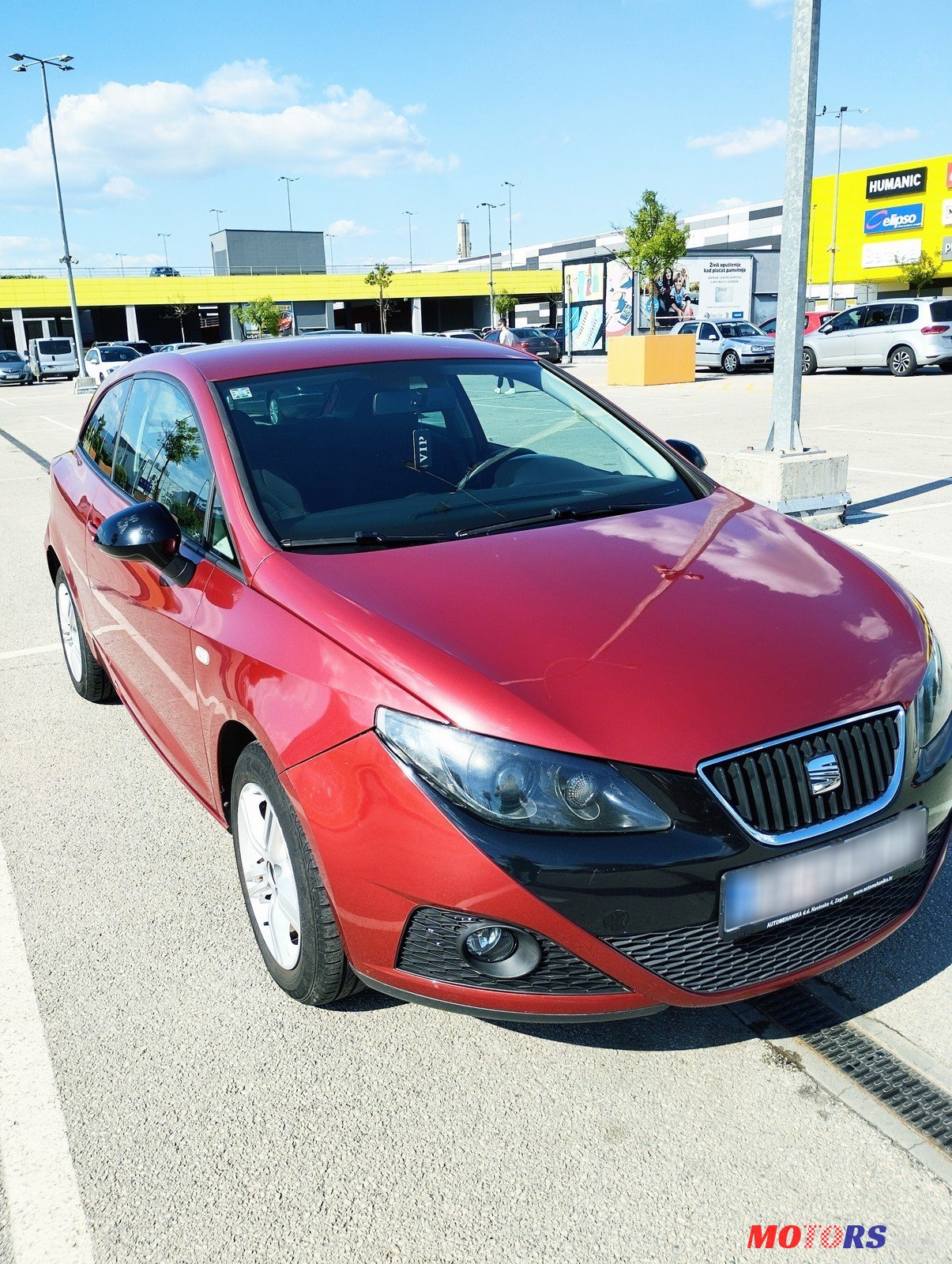 2010' SEAT Ibiza photo #2