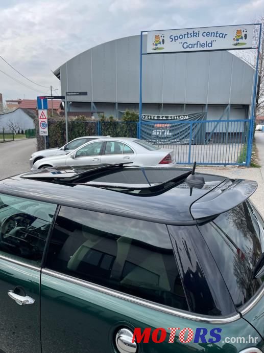 2013' MINI Cooper Cooper Sd photo #6