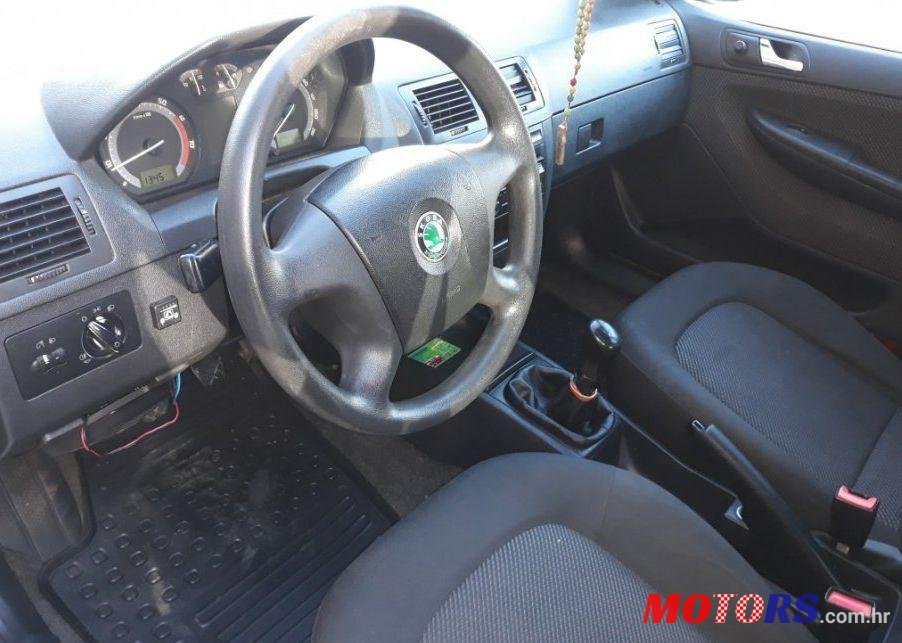 2005' Skoda Fabia Combi 1,2 12V photo #2