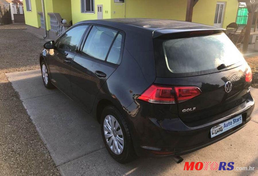 2013' Volkswagen Golf VII 1,6 Tdi Bmt photo #2
