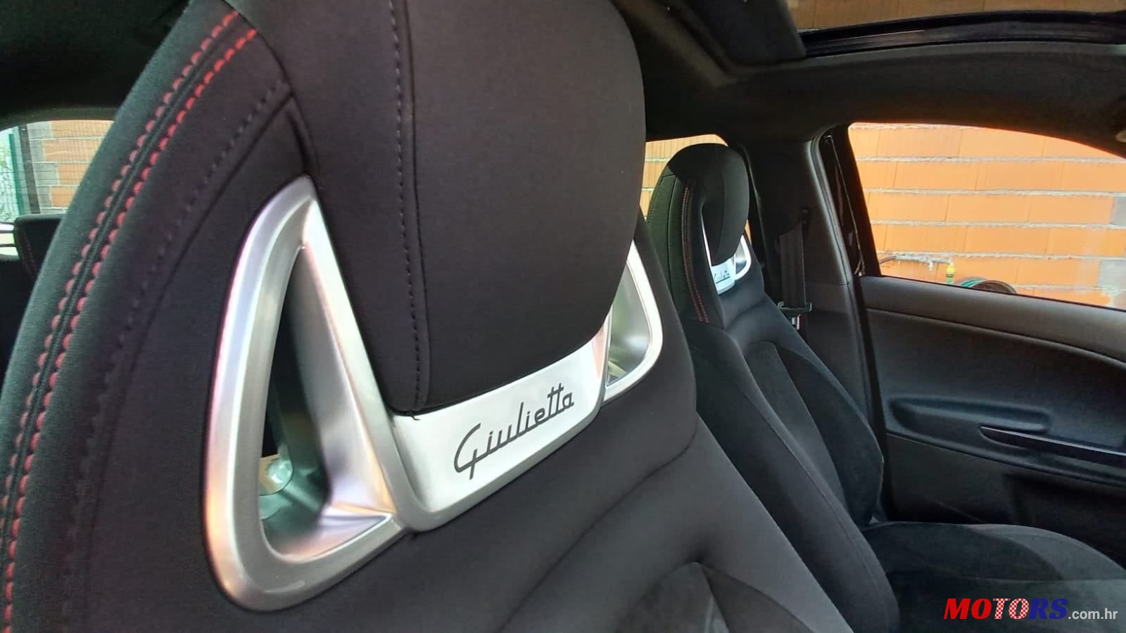 2016' Alfa Romeo Giulietta 2,0 photo #6