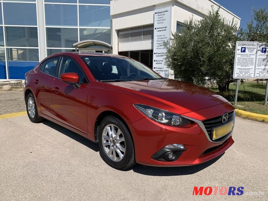 2013' Mazda 3 G100 Challenge photo #3