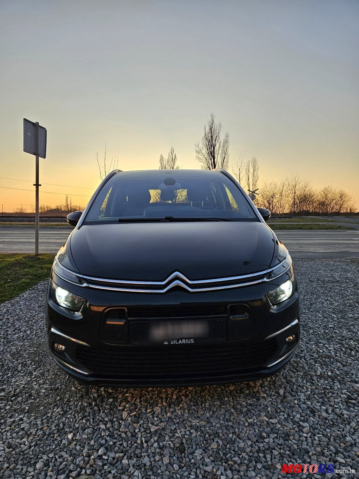 2017' Citroen C4 Grand Picasso photo #2