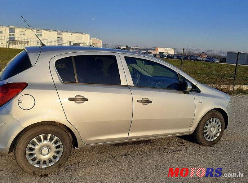 2010' Opel Corsa 1,3 Cdti photo #1