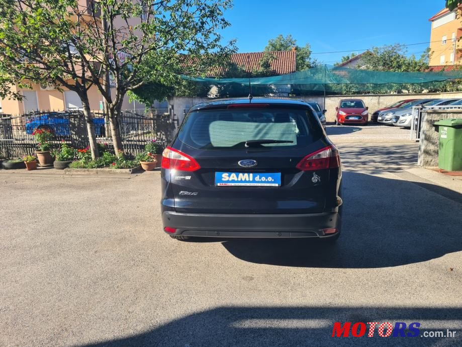 2014' Ford Focus Karavan photo #5