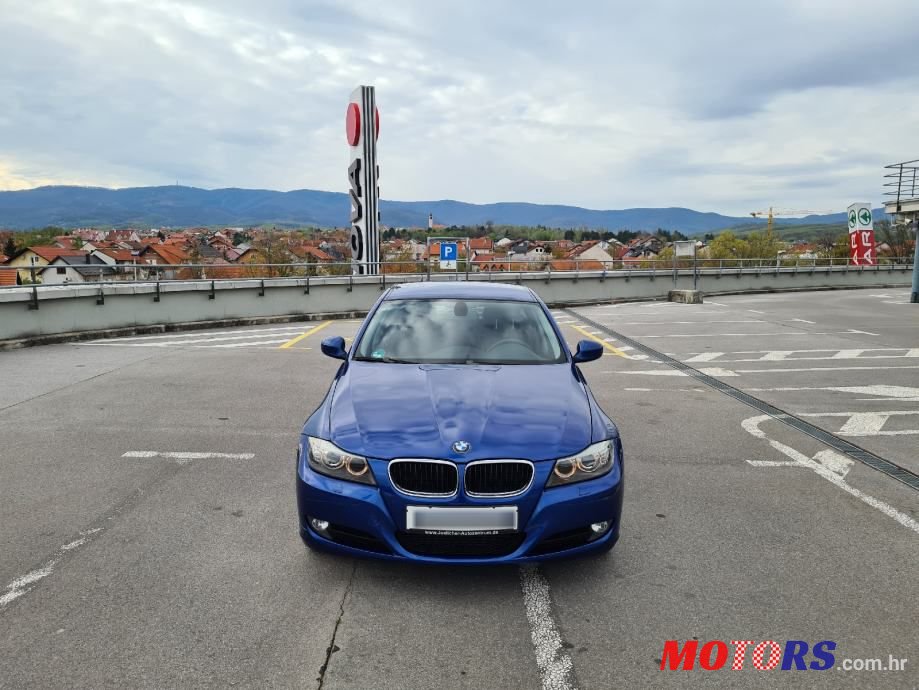 2010' BMW Serija 3 320D photo #3