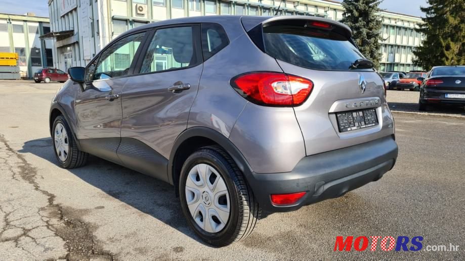 2015' Renault Captur 1.5 Dci photo #5