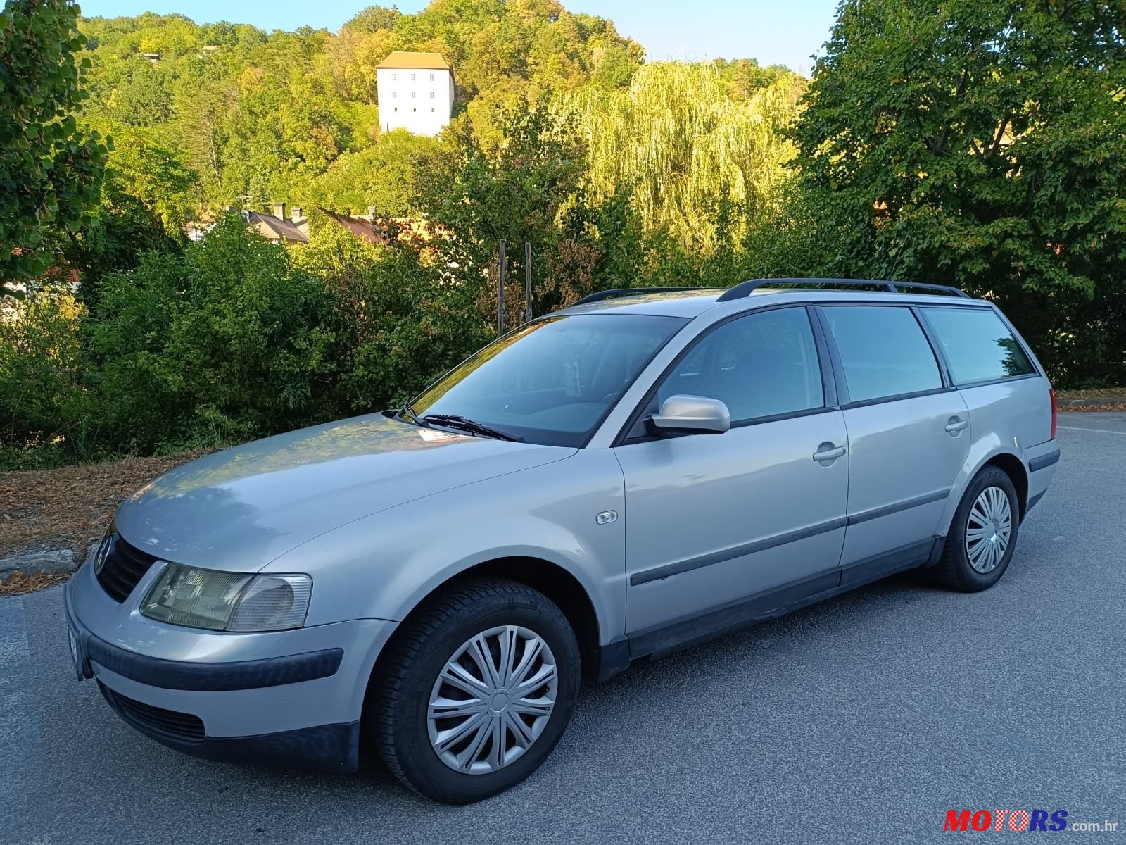 2000' Volkswagen Passat Variant photo #1