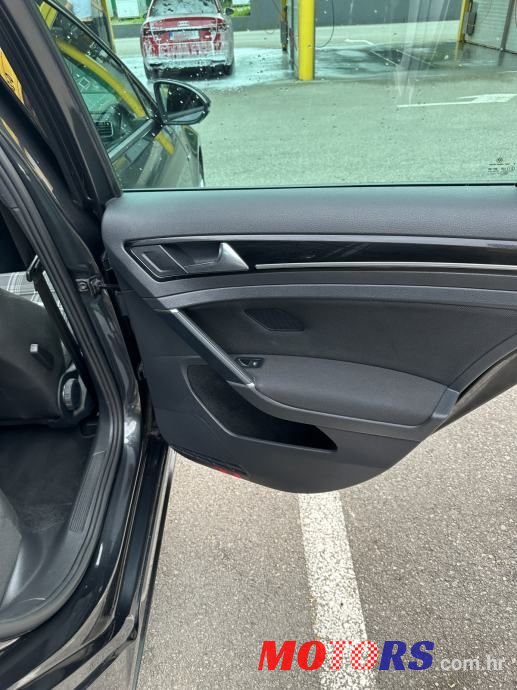 2016' Volkswagen Golf 7 Gtd photo #4