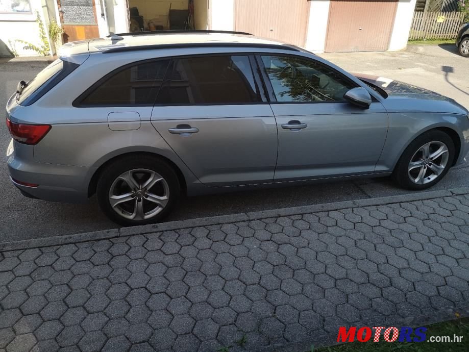 2017' Audi A4 Avant photo #4