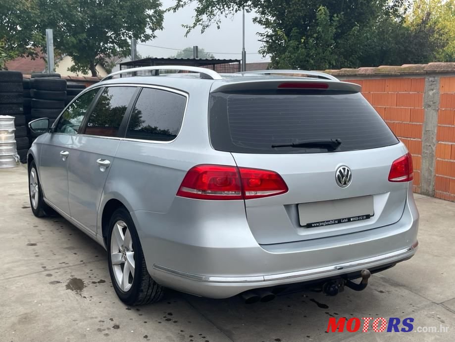 2012' Volkswagen Passat Variant photo #3