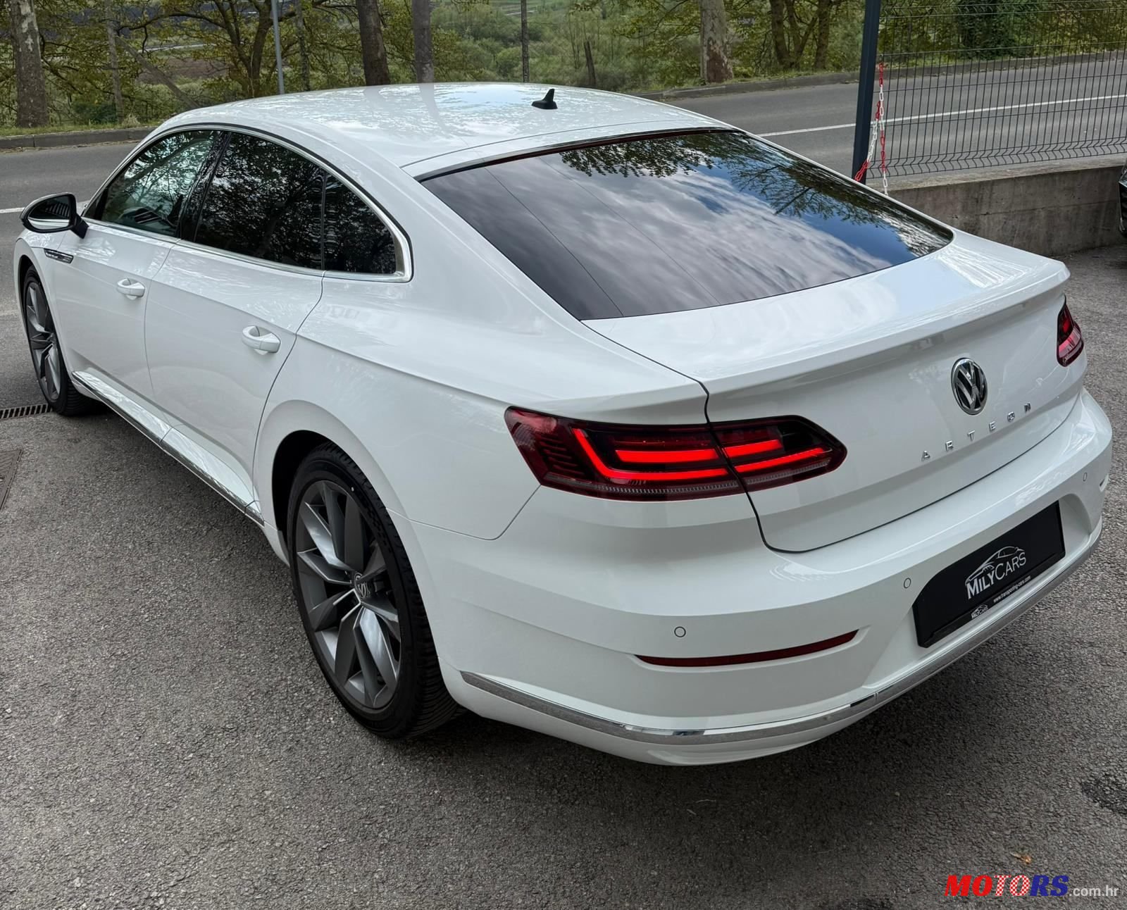 2017' Volkswagen Arteon 2,0 Tdi photo #4
